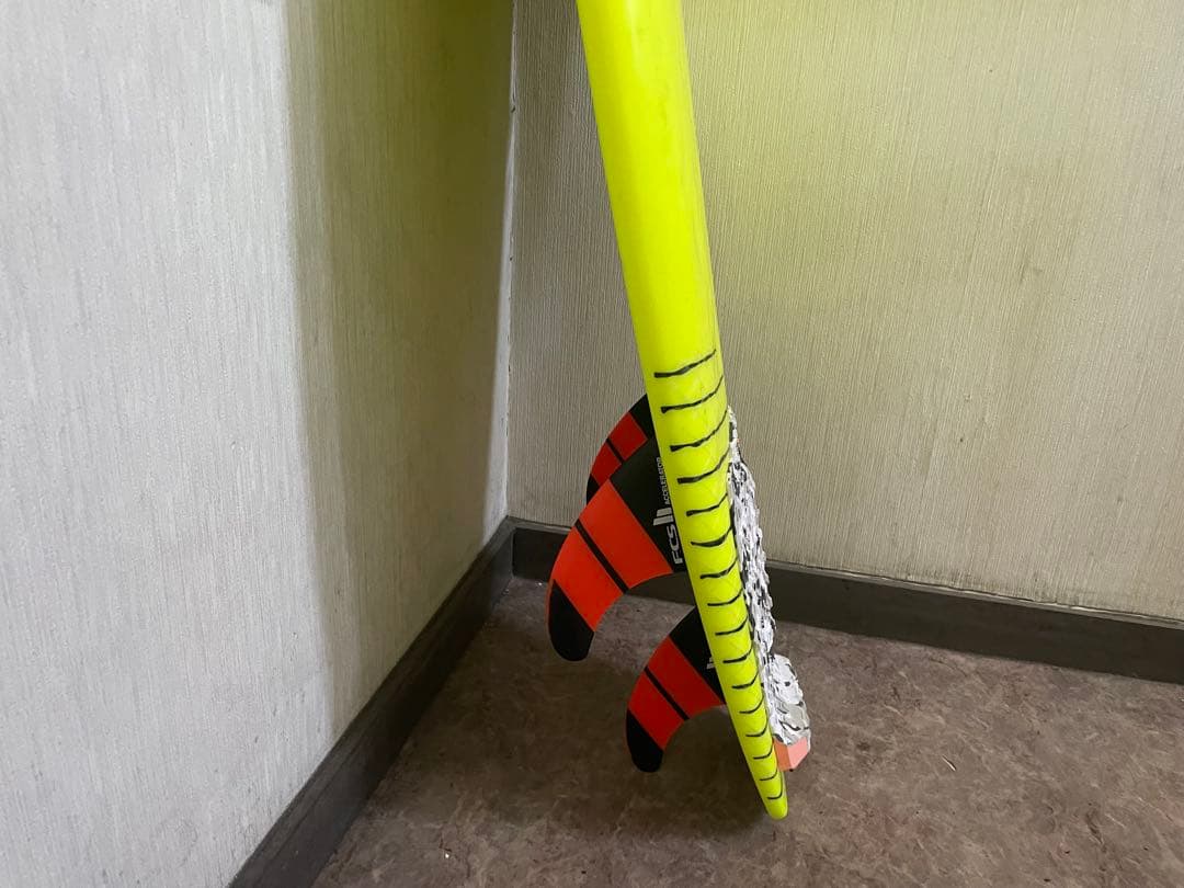 Justice ジャスティス Tajima タジマ ショートボード イエロー