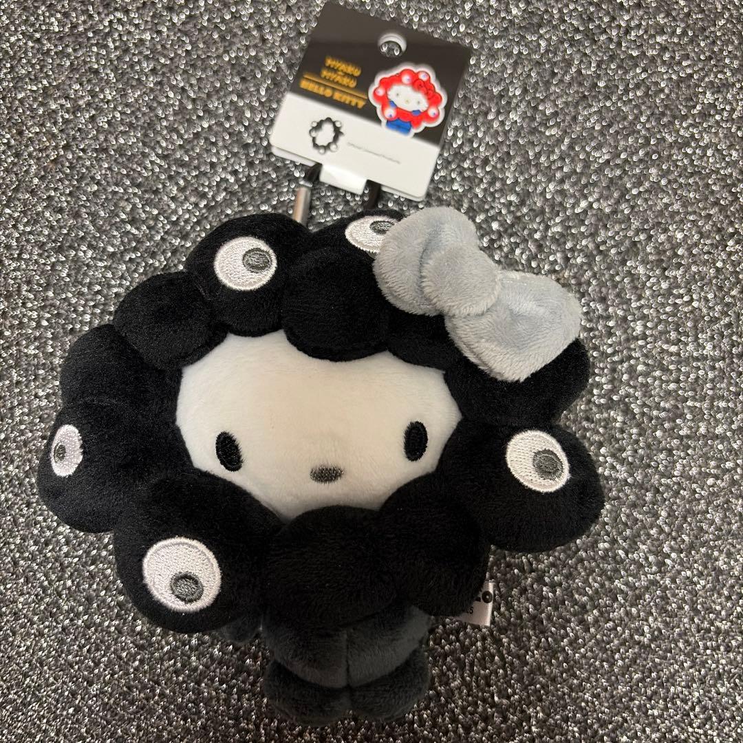 BC 黒ミャクミャクなりきりぬいぐるみ カラビナ付きサンリオ　キティ