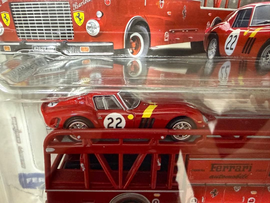 ホットウィール　トランスポート フェラーリ 250 GTO　２台セット