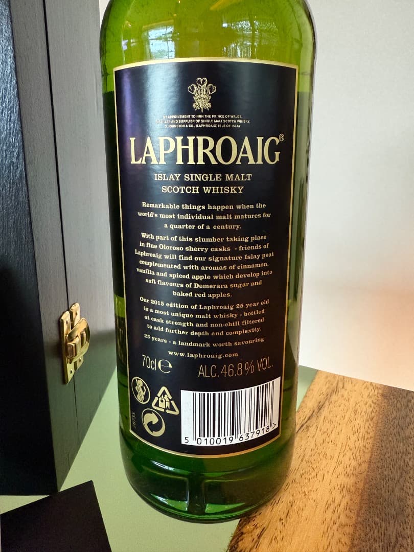 ウイスキー Laphroaig 25 Year Old 700ml 2015