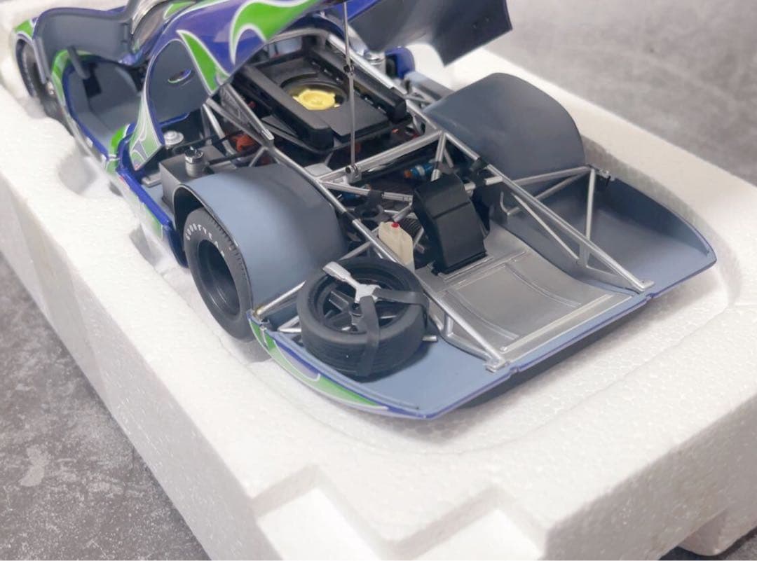 ミニカー AUTOart 1/18 MILLENNIUM PORSCHE 917