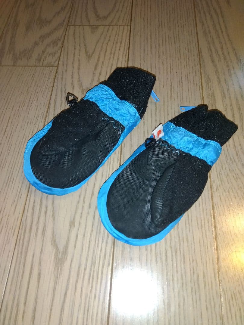 【BURTON】キッズ　スキー＆スノボウェア㊤5T.㊦　4T グローブ2T 他