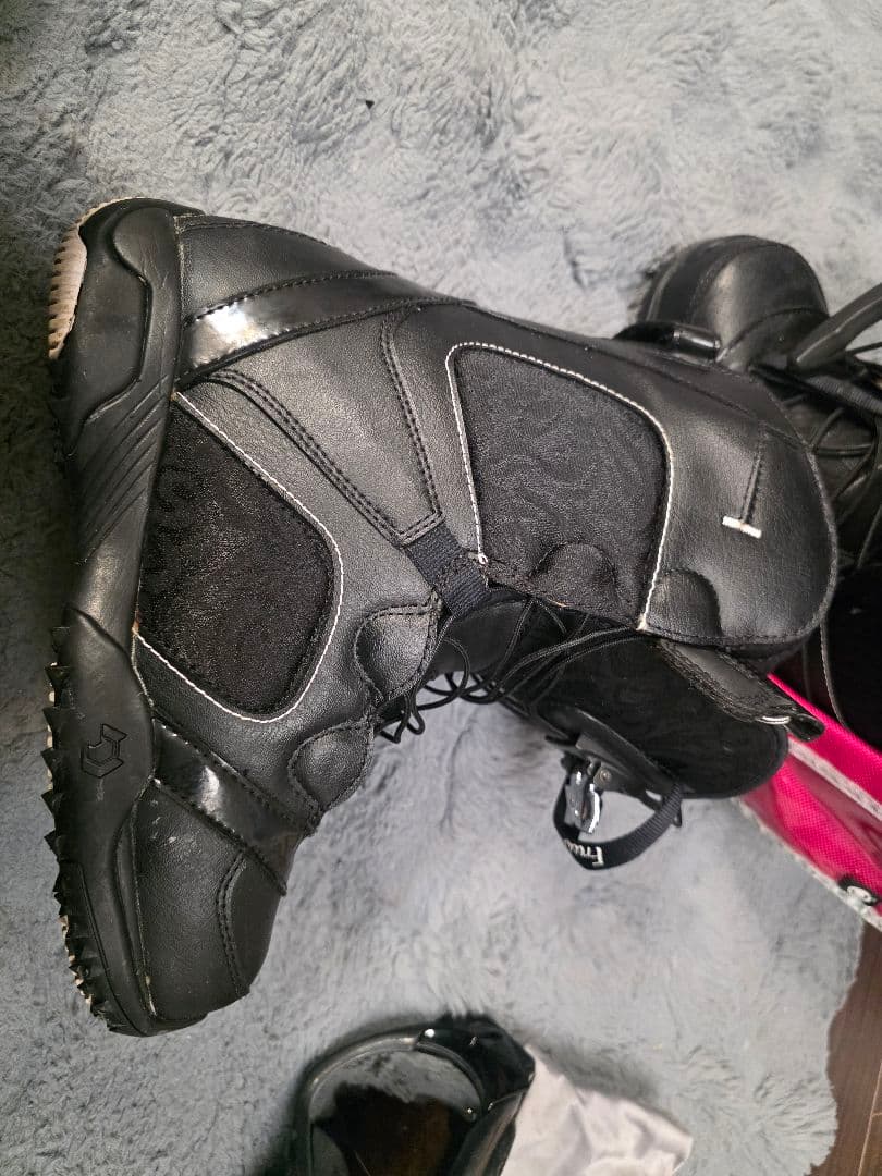 女性用スノーボードブーツ ブラック サイズ7