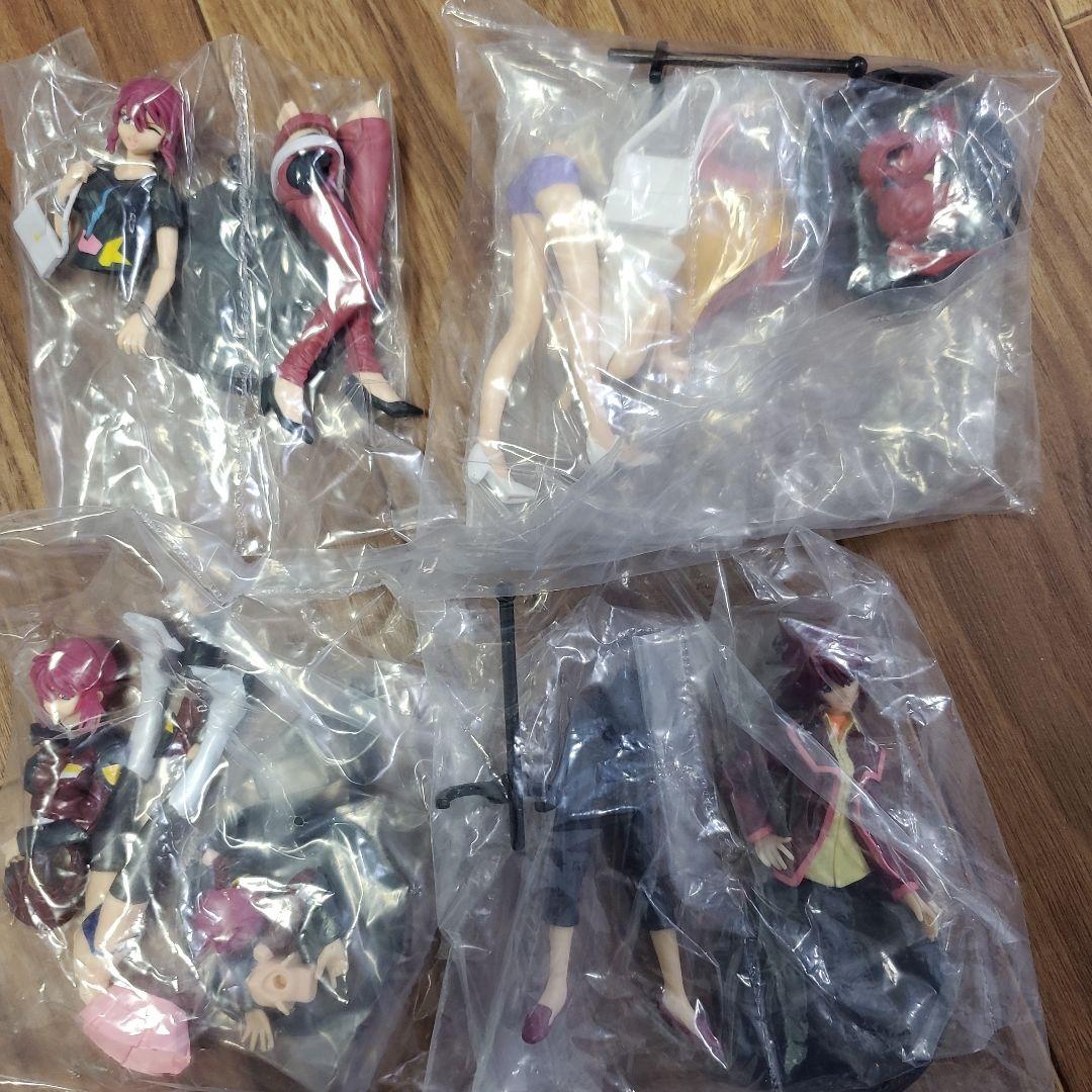 『機動戦士ガンダムSEED』 ヒロイン達の未開封フィギュア30体セット。