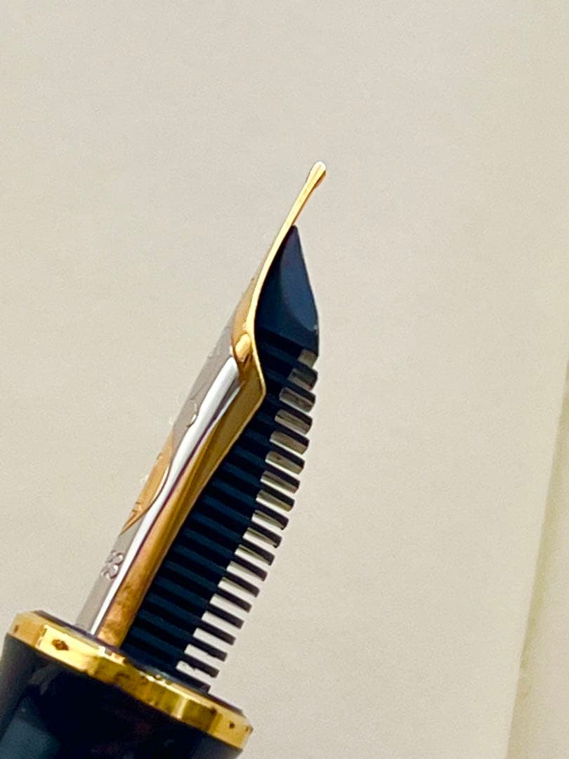 pelican ペリカン　スーベレーン M800 緑縞　20C F 細字