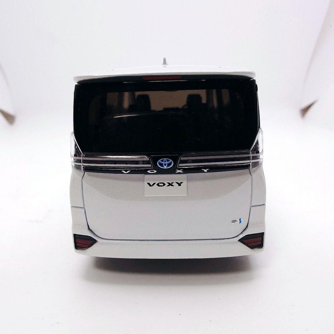 90系 ヴォクシー カラーサンプル ミニカー パールホワイト