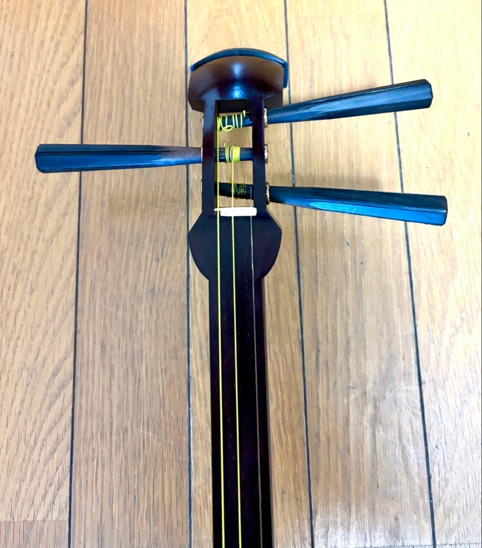 三味線本体 ハードケース付き（布袋付き） 破れなし