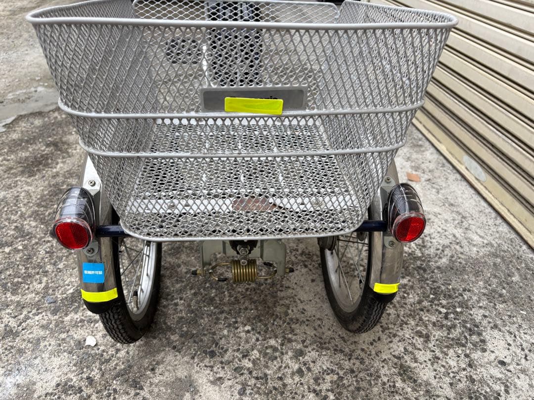 Panasonic16三輪電動自転車　BE-ELR832V 黒瀬