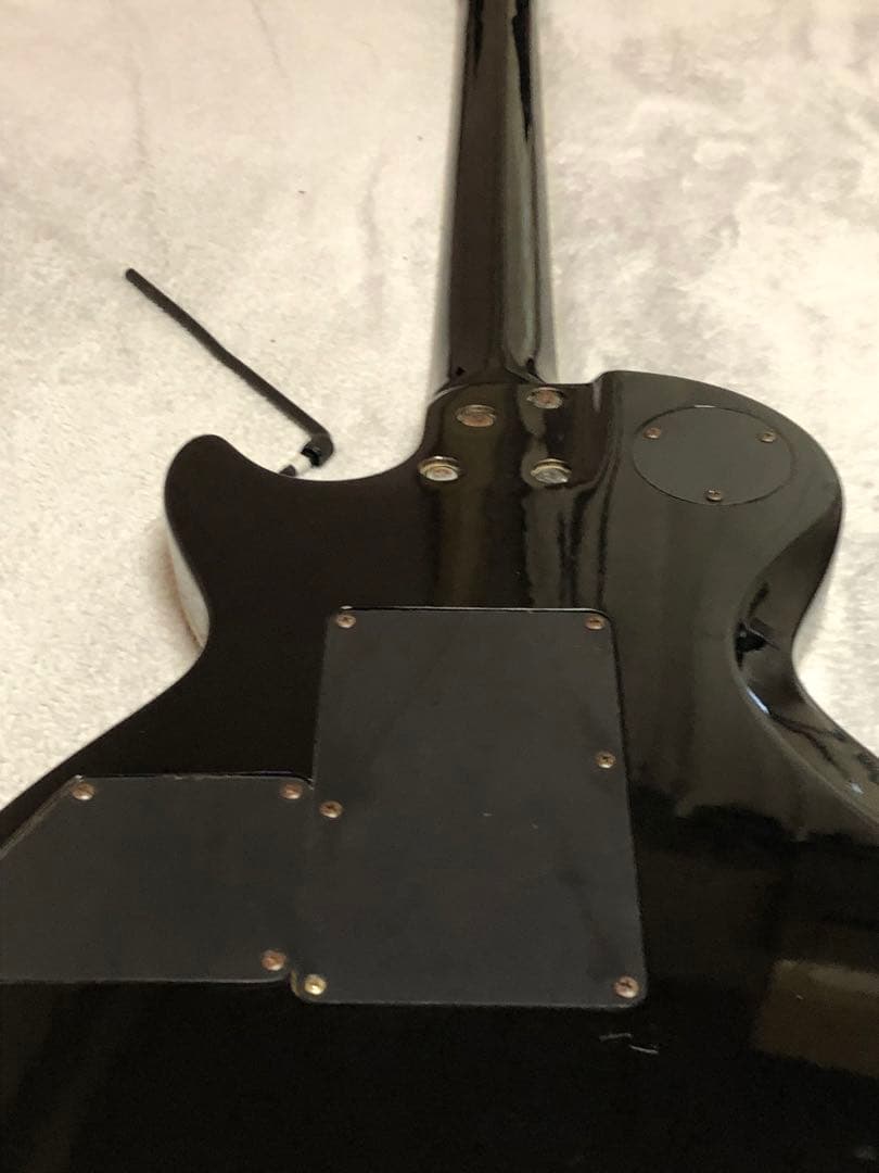 GrassRoots SUGIZOモデル