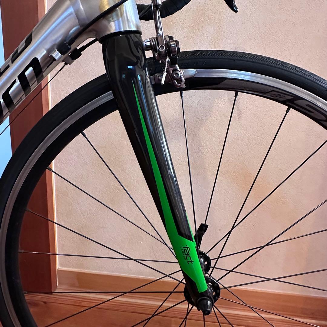 【送料込】サイコン&ロードバイク スペシャライズド シマノ105