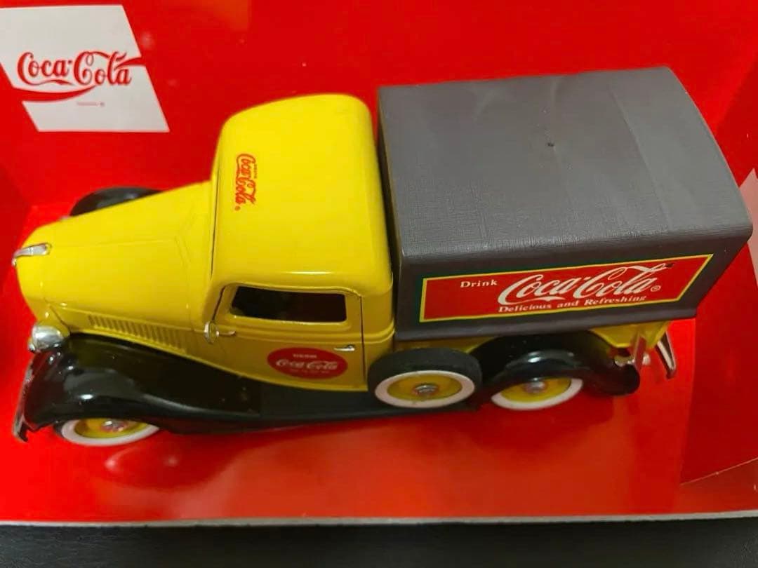 Coca-Cola  Ford V8 全長約23㎝　SOLIDO社　フランス製