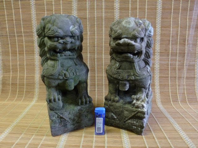 時代　石像　狛犬　一対　石彫　彫刻　縁起物　骨董　1尺　苔