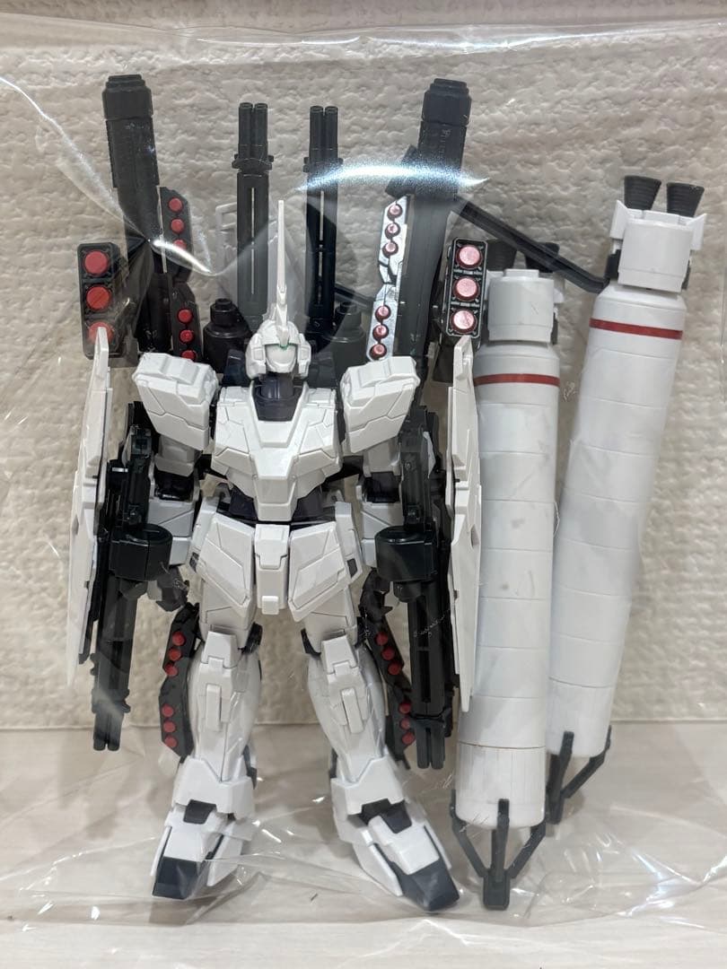 ①ジャンクプラモデル ガンプラ・MG レッドウォーリア HG ダイゼンガー 他