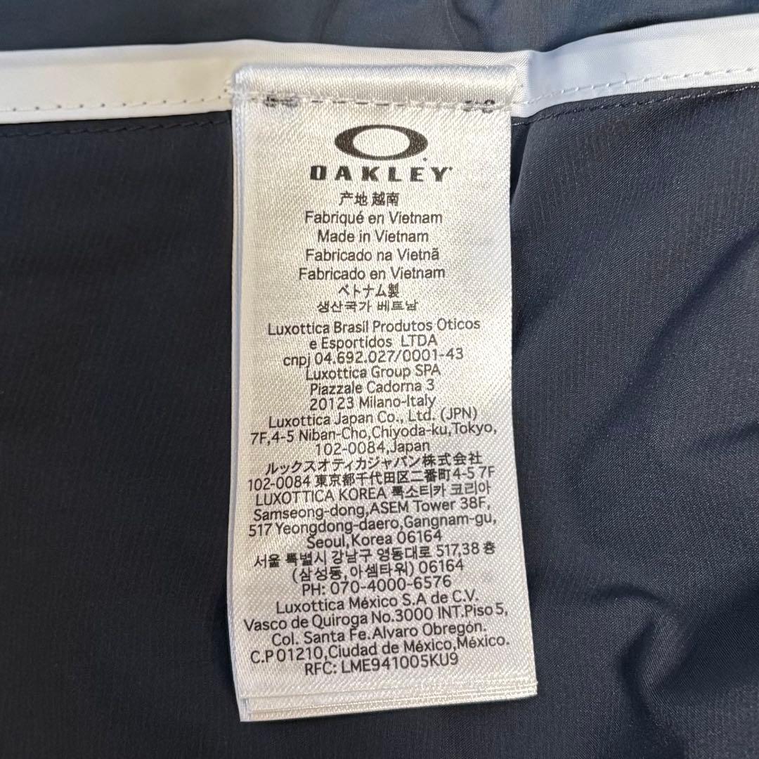 未使用品 オークリー ゴルフ 軽量 ストレッチ ダウンジャケット L