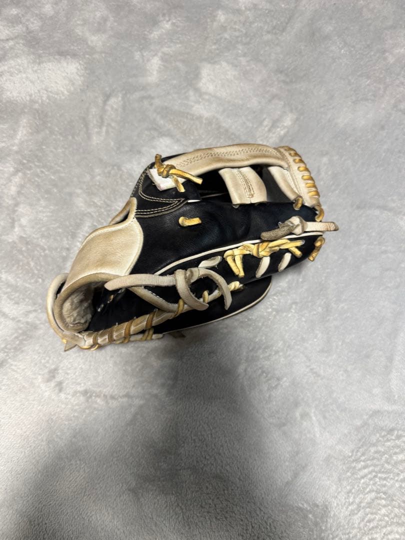 硬式野球内野手グローブ (吉川尚輝選手風)