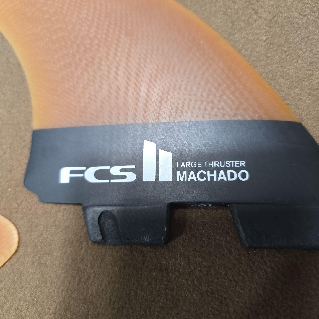 FCS2 ROB MACHADO TRI-KEEL FINS　Lサイズ