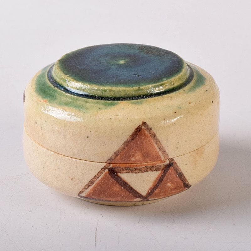 茶道具　不二窯 佐藤和子作　織部　香合　共箱　C　7800