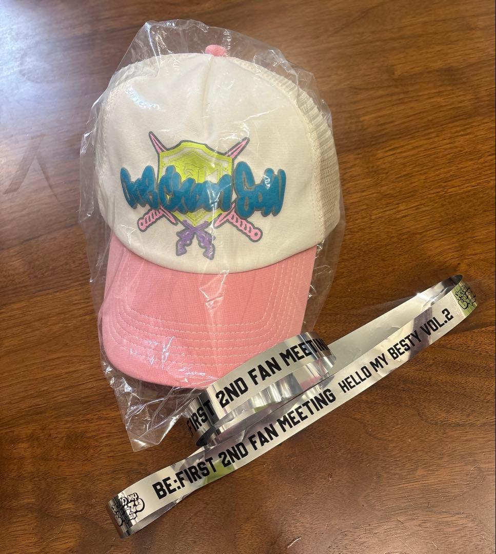 ワンチャンソーキャップ（ピンク）、ボストンチャーム（宮城&新潟）2個、銀テ1/2