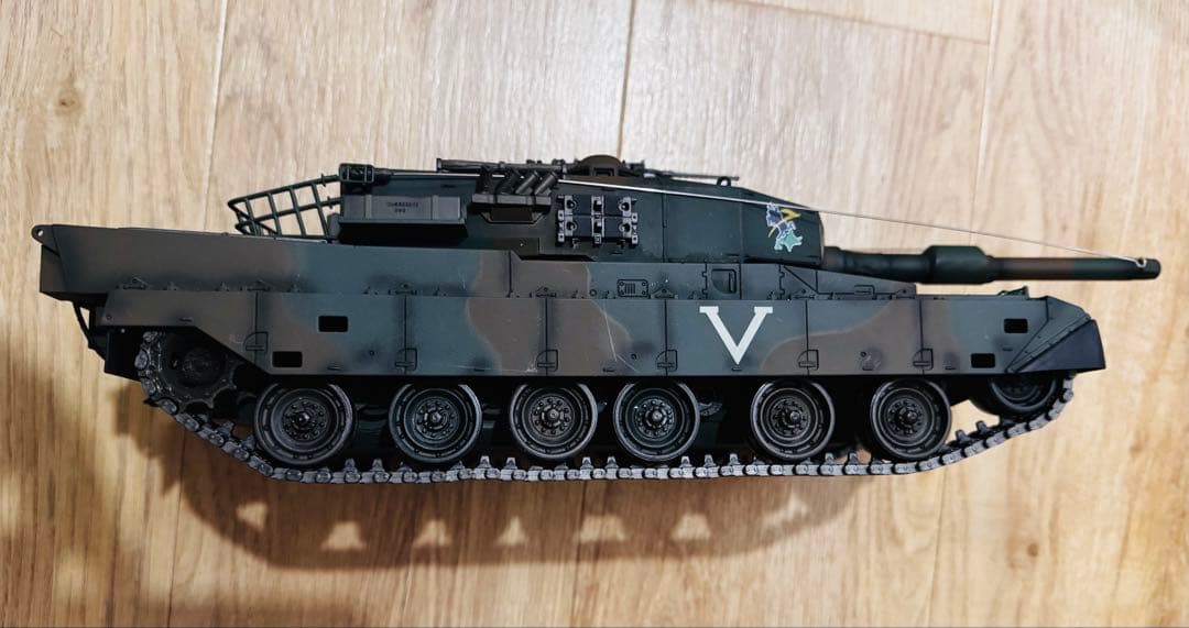 東京マルイ バトルタンク RC 90式戦車1/24.迷彩ラジコン戦車