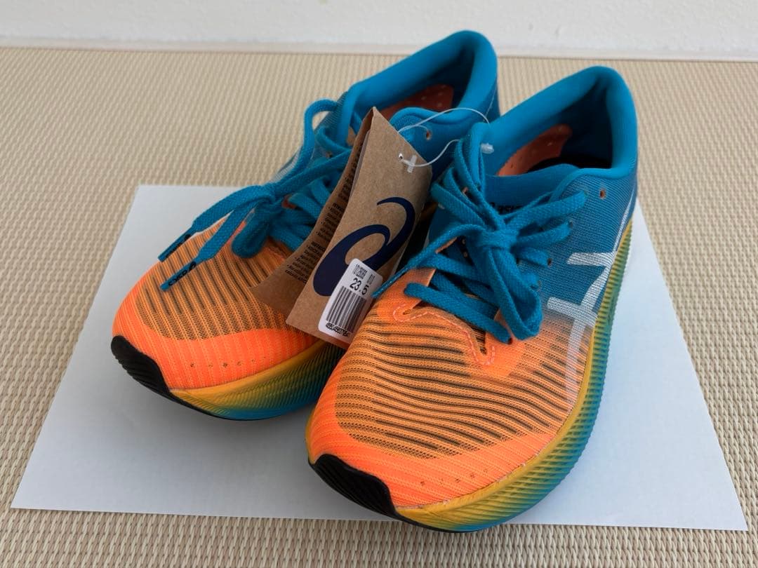 新品未使用　asics アシックス　23.5 スポーツ　陸上　メタスピードスカイ