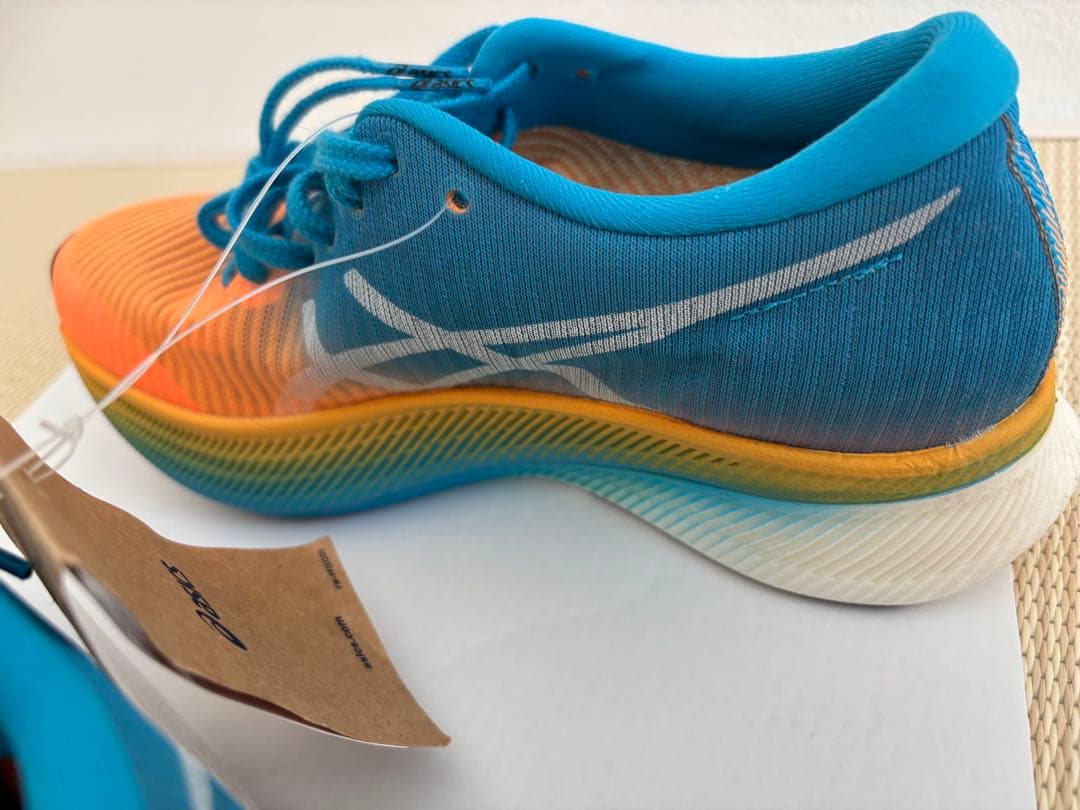 新品未使用　asics アシックス　23.5 スポーツ　陸上　メタスピードスカイ