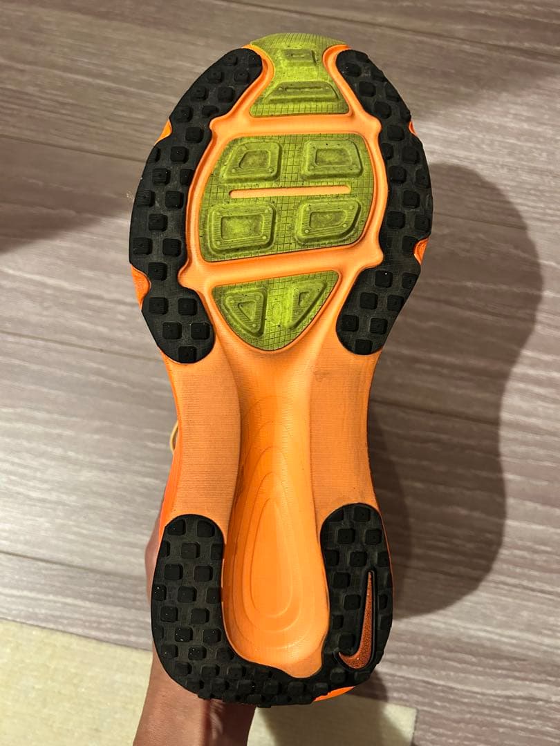 NIKE ボメロ18 28cm