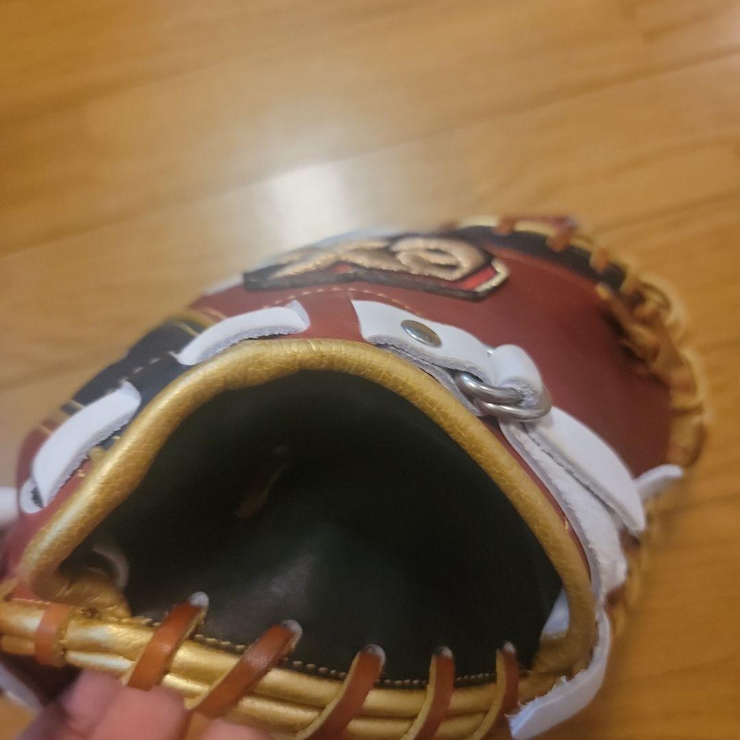 ザナックス キャッチャーミット 赤 黒