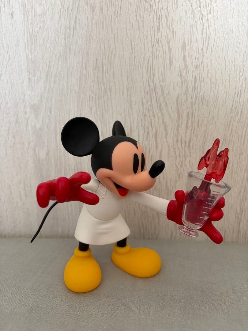 ディズニー　VCD MICKEY MOUSE 科学者　ミッキー フィギュア