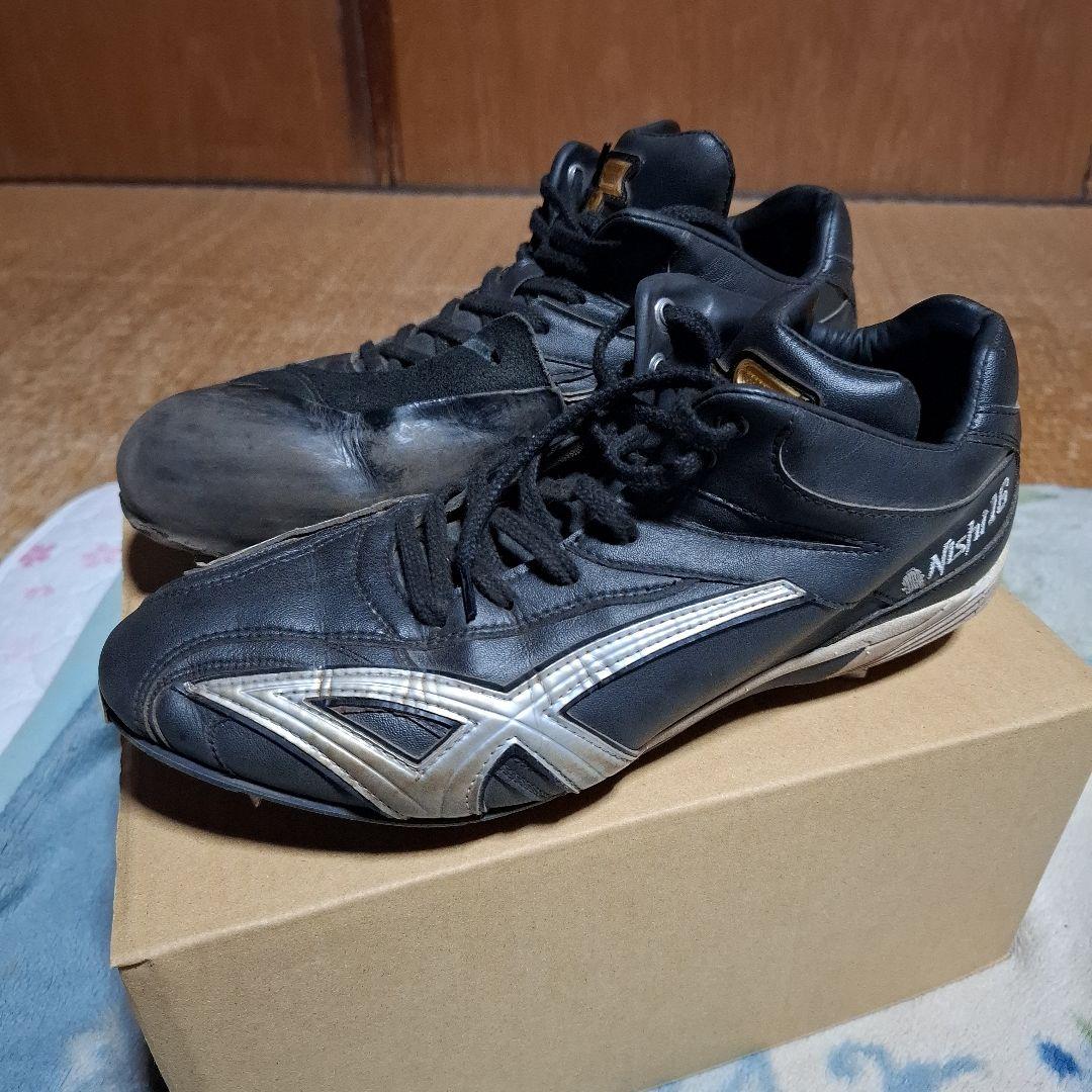 阪神タイガース　西勇輝選手　支給品スパイク　実使用