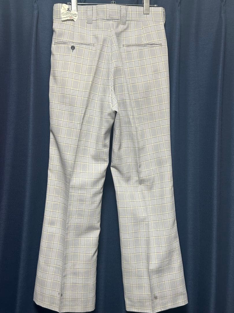 LEVI’S PANATELA チェックフレアパンツ