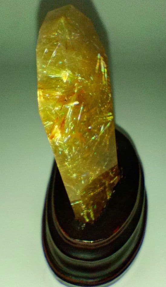 レア ゴールド タイチン ルチル 原石 クラスター 台座付き 高さ7.1cm