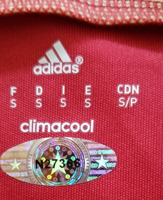 イニエスタ　直筆サイン　サイン　スペイン代表　ユニフォーム　2014ブラジルWC