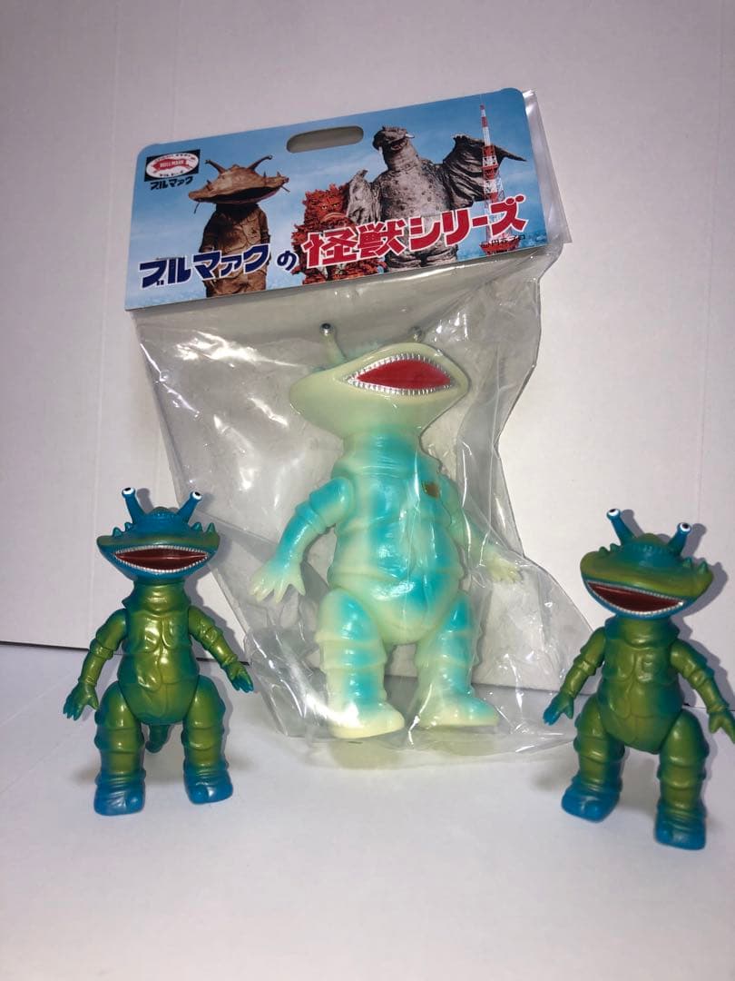 ★カネゴン　3体セット★蓄光版　ブルマァク魂版2体　円谷プロ　怪獣シリーズ