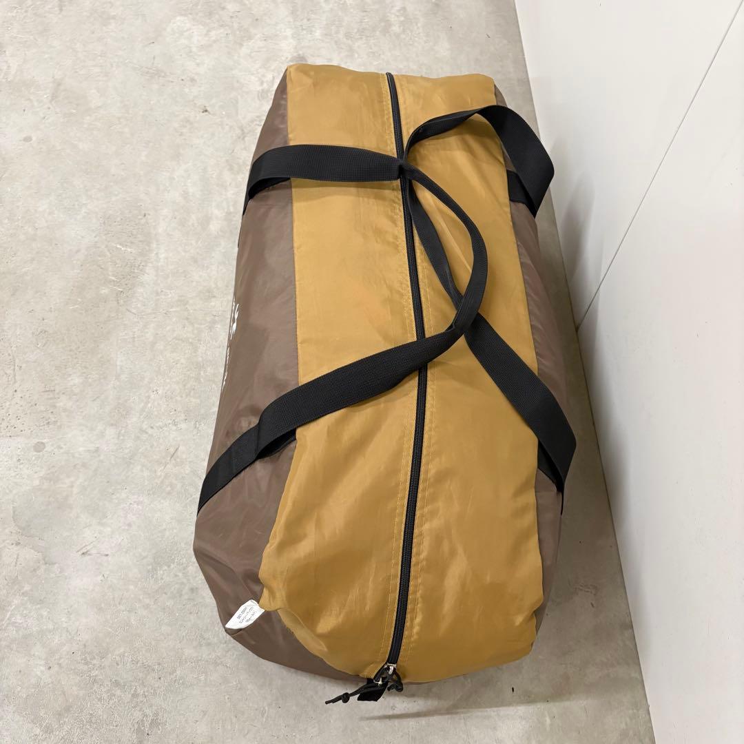 テント本体、バッグ、ロープのみ