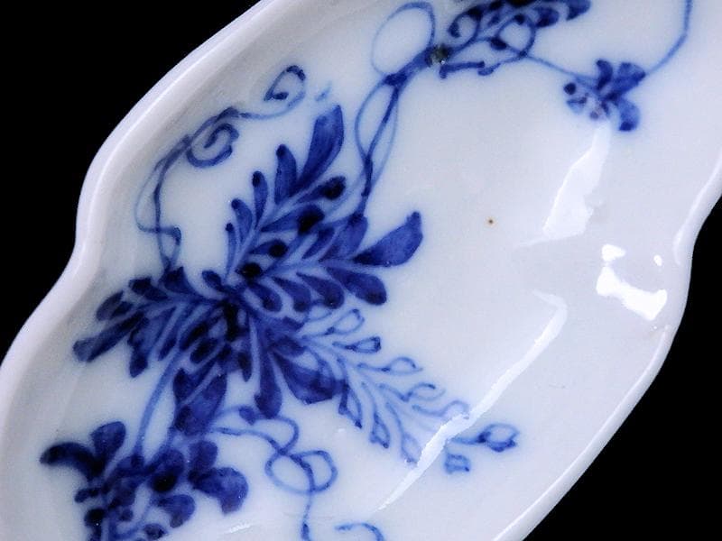 伊万里　瀬戸　染付　藤の図　木瓜型変形皿　豆皿　E685AS-fbqd
