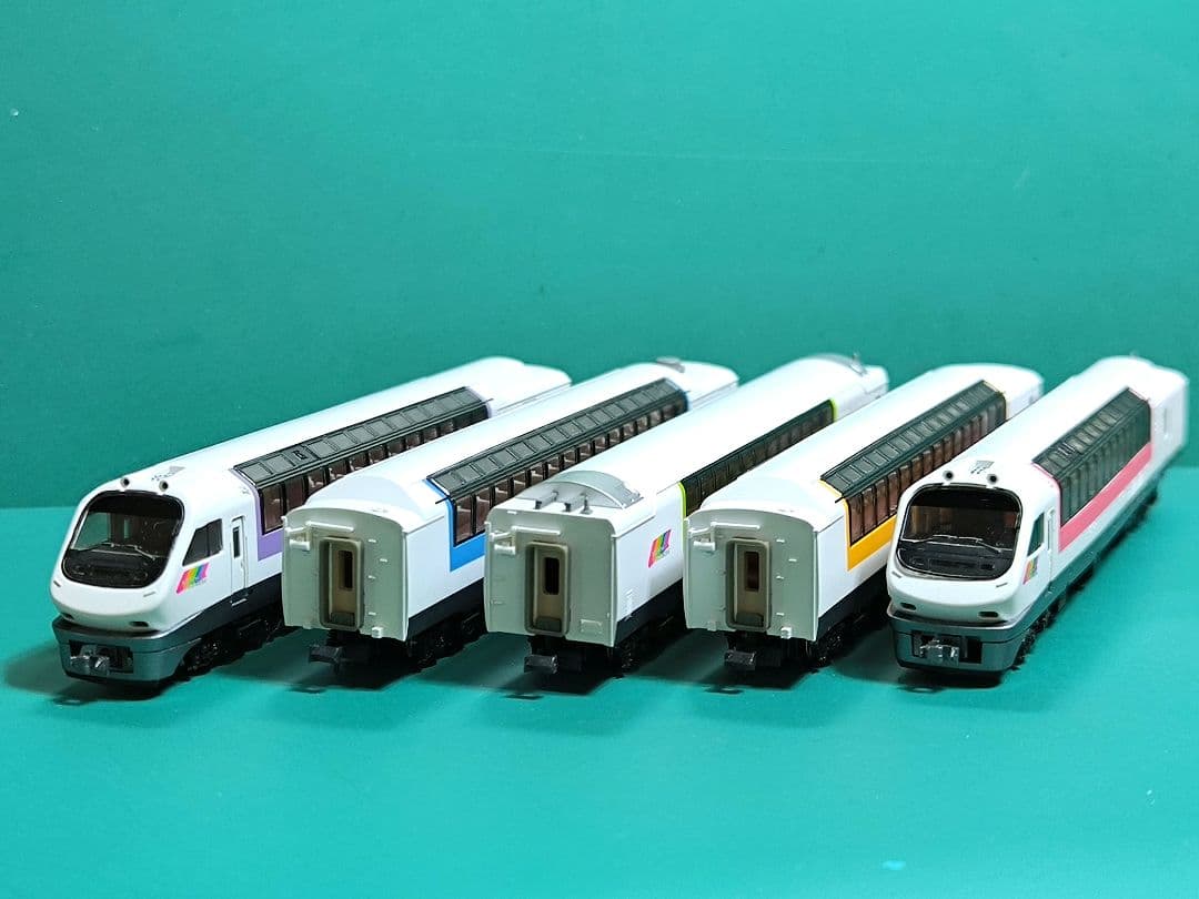 【マイクロ】A-8254、キハ183系5200番台、ノースレインボー【匿名配送】