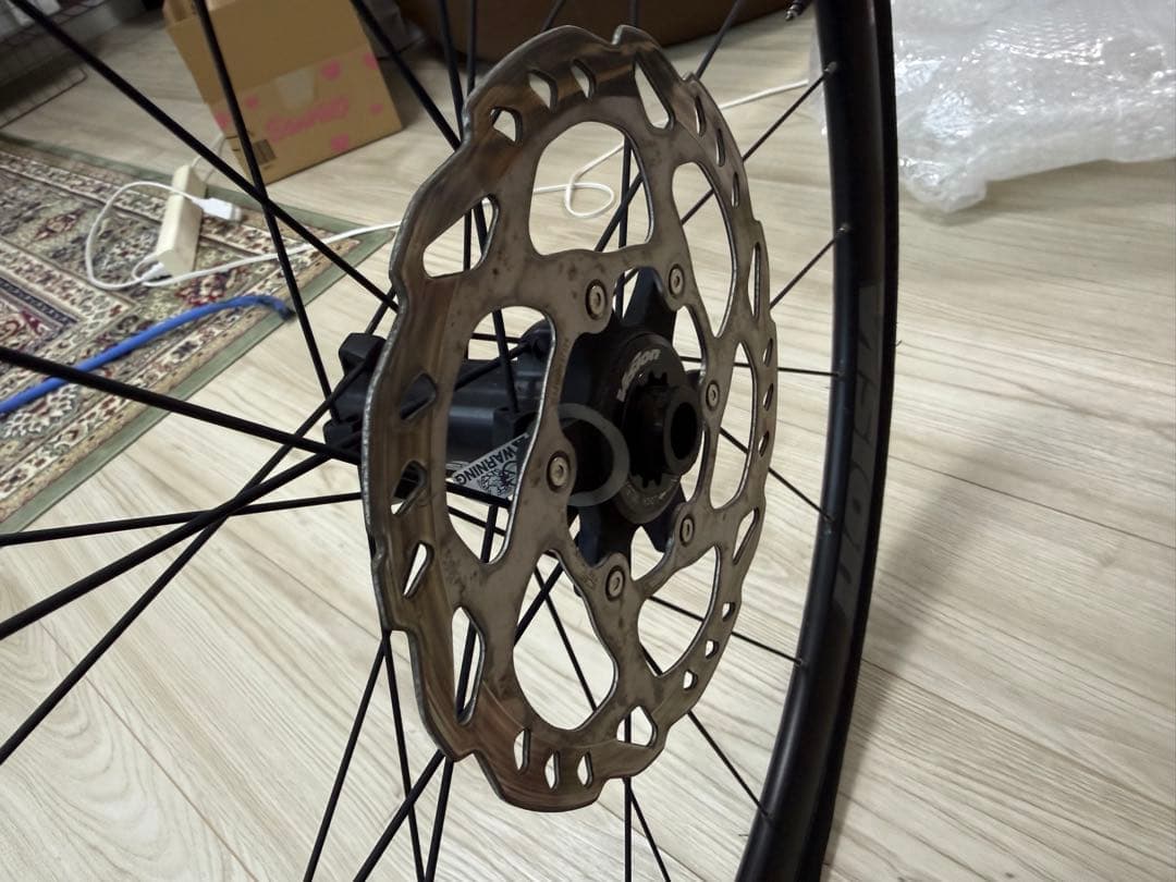 Vision Team 30 700C ディスクブレーキホイール　フロント