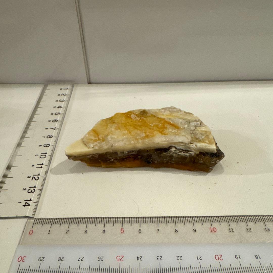 北海道石　然別オパール　蛍光オパール133g