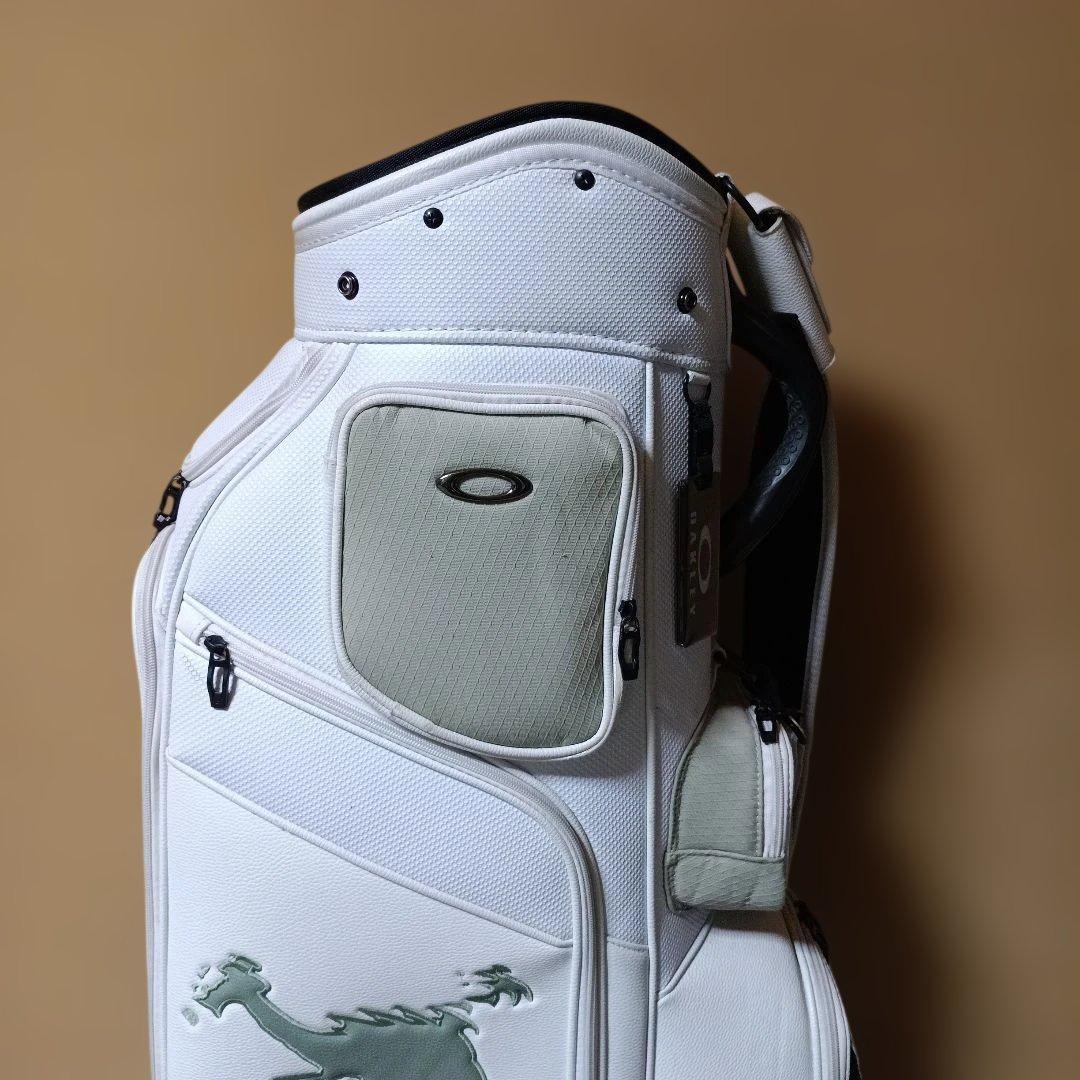 美品OAKLEY ゴルフバッグ ホワイト カエルロゴ