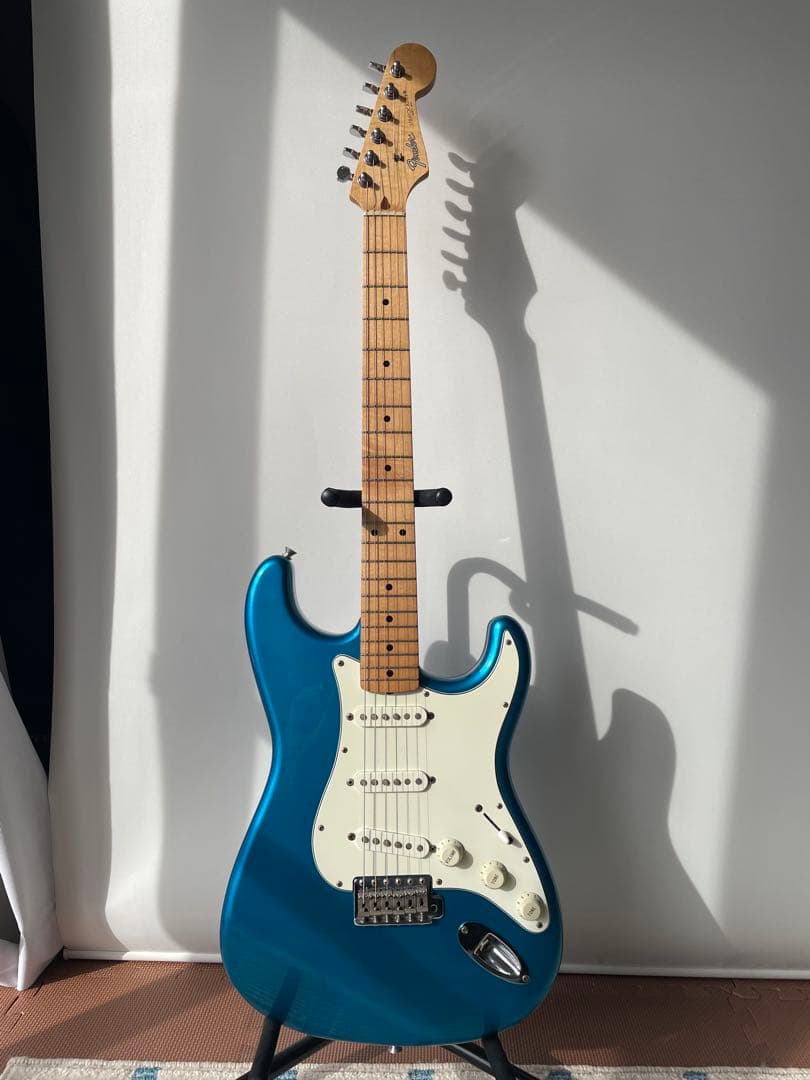 【希少カラー】Fender Japan ストラトキャスター Oシリアル LPB