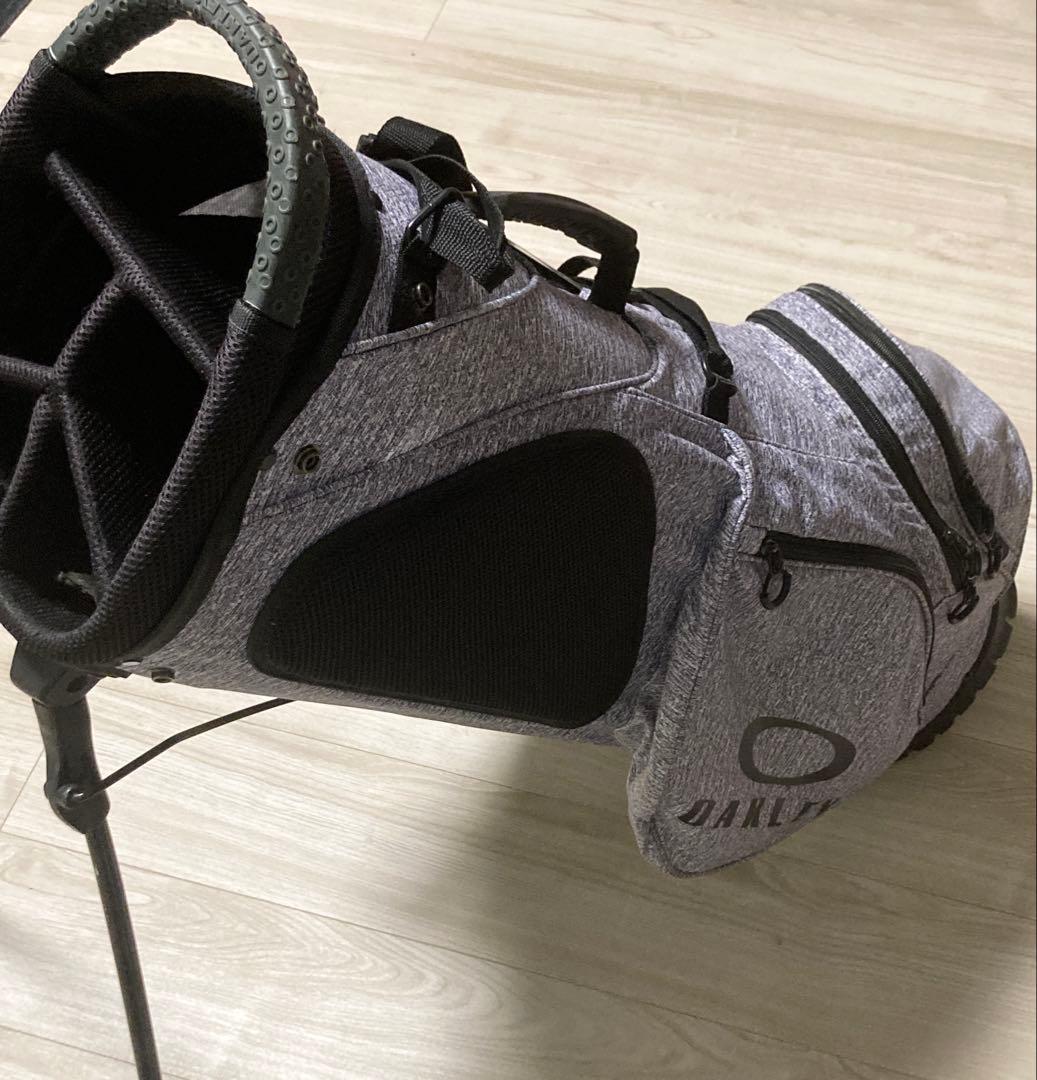 OAKLEY グレー キャディバッグ スタンド付き