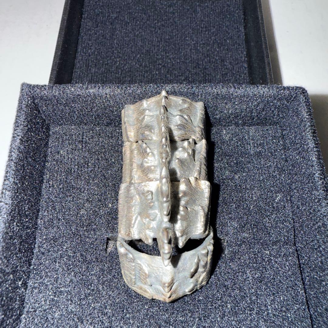 ゴジラ　背びれモチーフ4連リング:24号