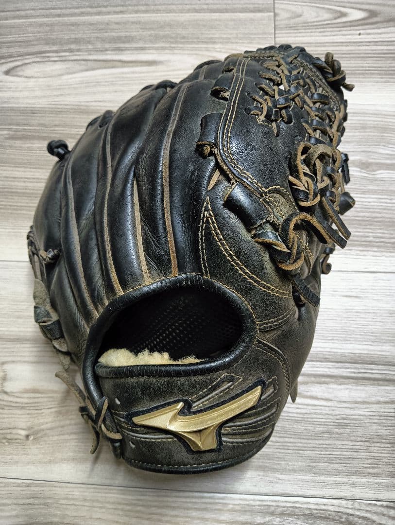 Mizuno Global Elite 硬式グローブ ブラック