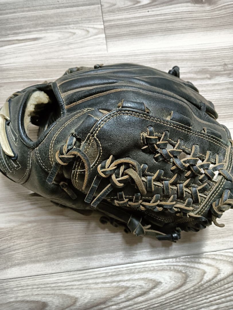 Mizuno Global Elite 硬式グローブ ブラック