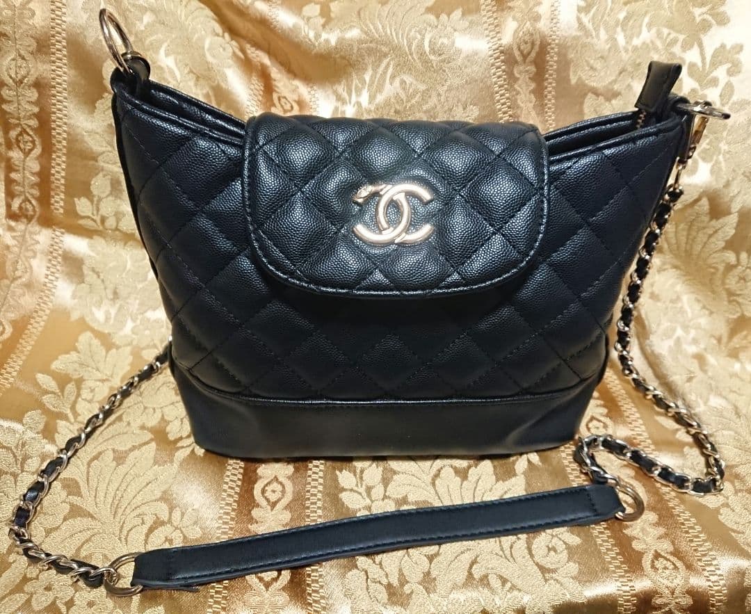 ☆CHANEL キルティング デザイン チェーンショルダーバッグ☆