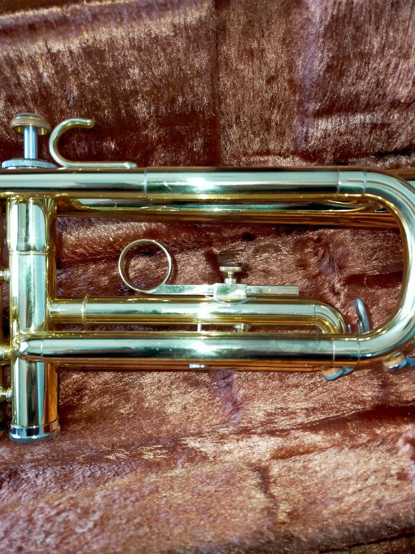 YAMAHA　ヤマハ　トランペット　ytr 235 　金色　ケース付　付属品あり