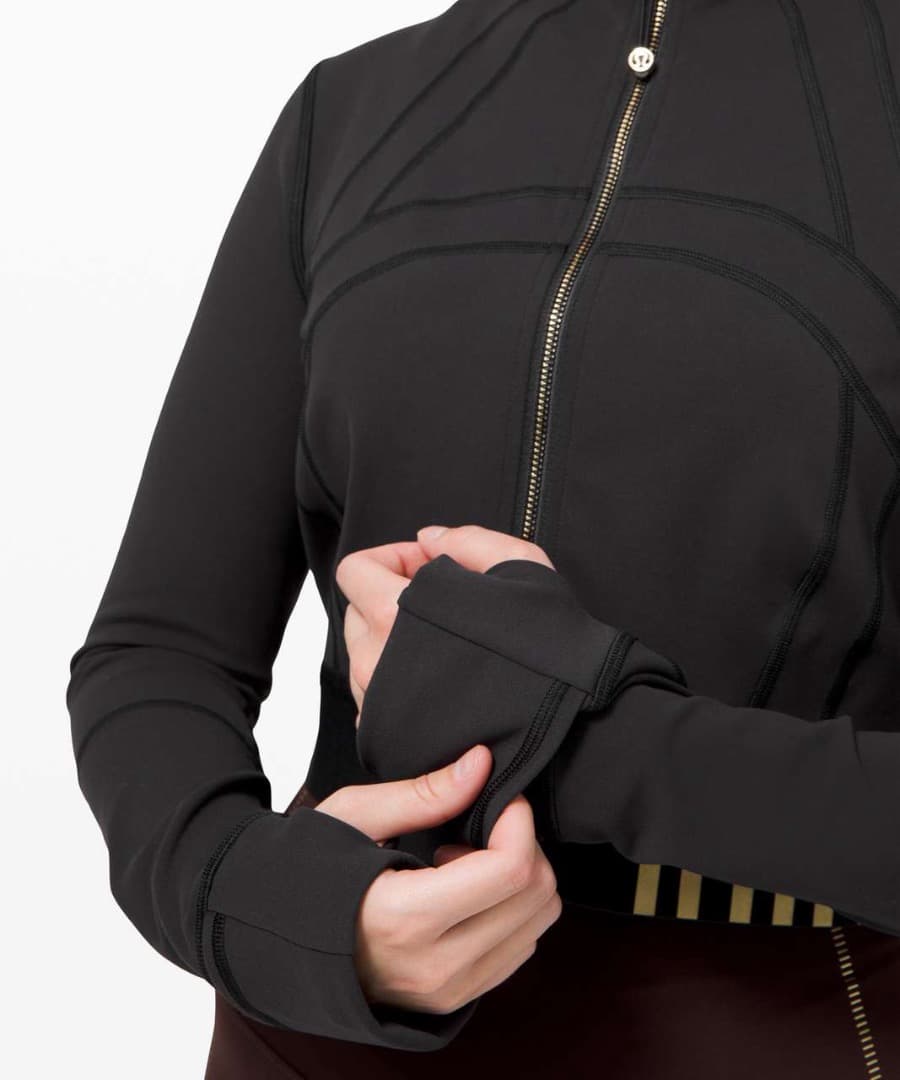 新品19800円 限定品 ルルレモン ディファイン ジャケット クロップ 6 黒