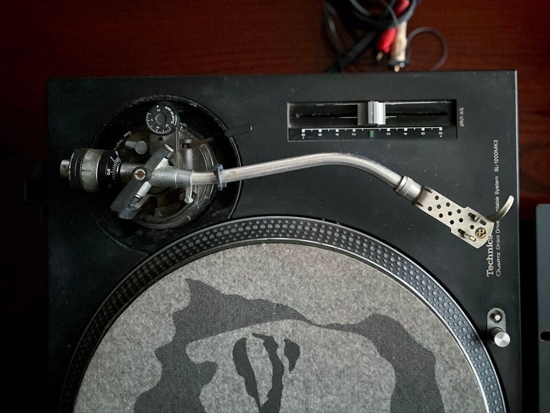 ターンテーブル2台 SL1200MK3 、ミキサー Vestax PMC17A