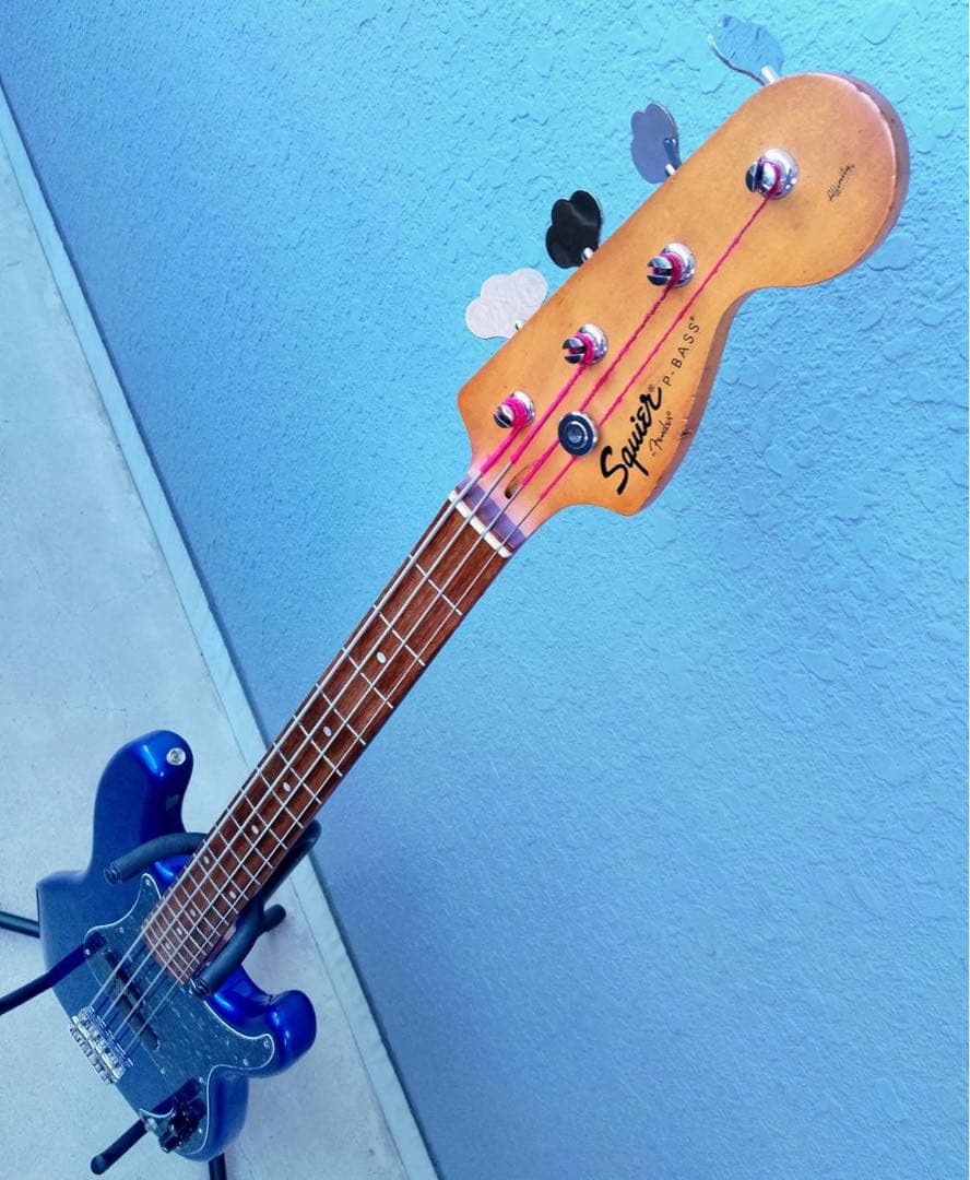 ベース Squier by Fender Precision BASS