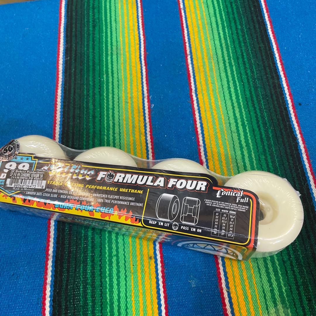 スピットファイア　Spitfire Formula Four 56mm99